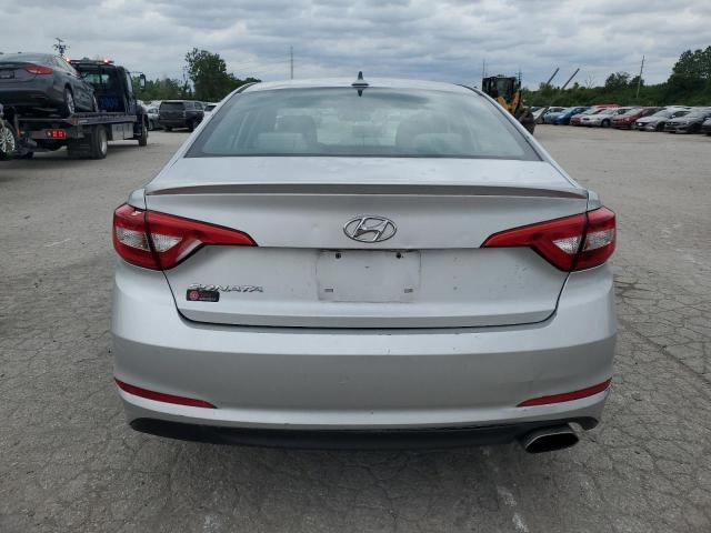 5NPE24AF2HH571143 - 2017 HYUNDAI SONATA SE SILVER photo 6