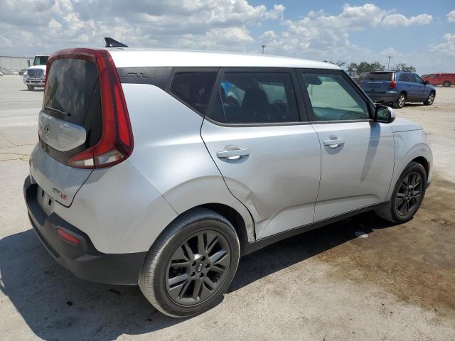 KNDJ23AU3M7793924 - 2021 KIA SOUL LX SILVER photo 3