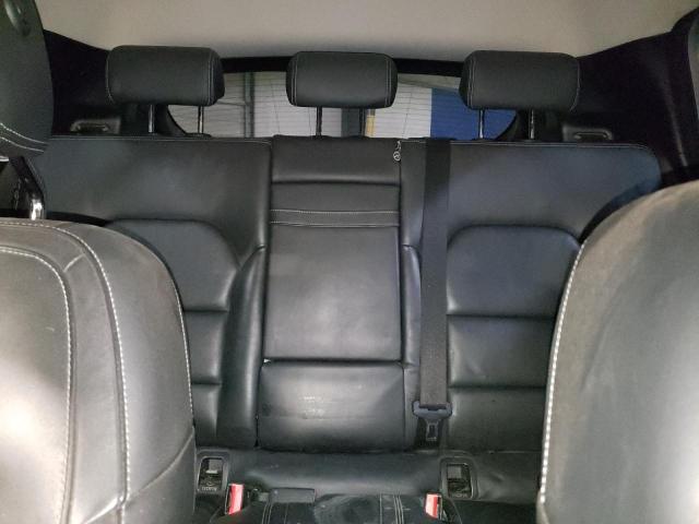 SJKCH5CR8HA036101 - 2017 INFINITI QX30 BASE SILVER photo 10