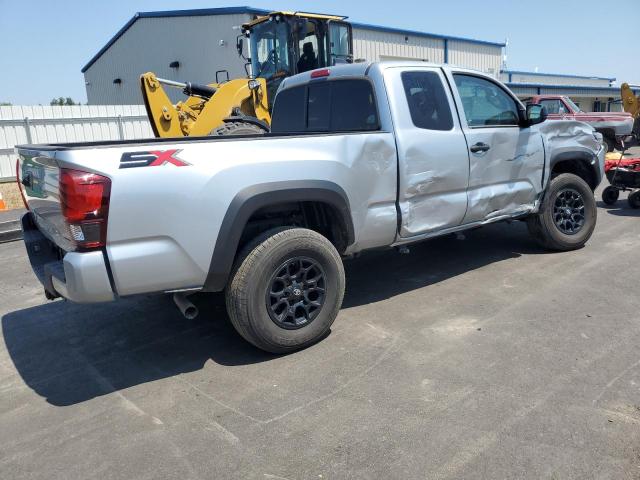 3TYSZ5AN1NT090063 - 2022 TOYOTA TACOMA ACCESS CAB ვერცხლისფერი ფოტო 3