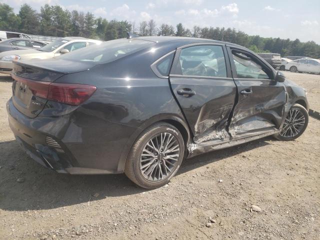 3KPF54AD1PE557540 - 2023 KIA FORTE GT LINE BLACK photo 3