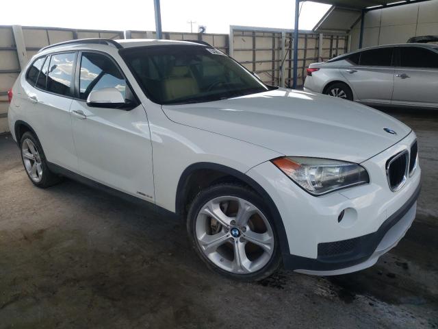 WBAVM5C56FVV94200 - 2015 BMW X1 XDRIVE35I WHITE photo 4