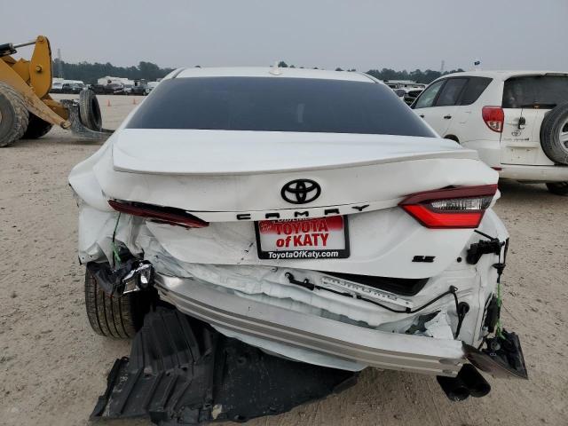 4T1T11AKXRU899208 - 2024 TOYOTA CAMRY SE NIGHT SHADE WHITE photo 6