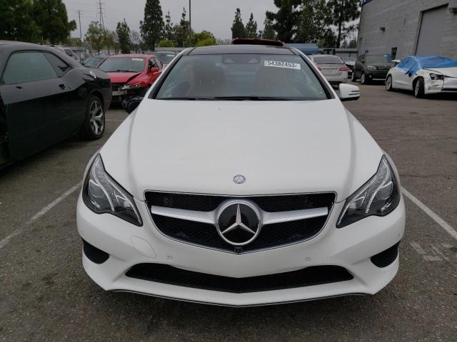 WDDKJ6FB5HF361921 - 2017 MERCEDES-BENZ E 400 WHITE photo 5