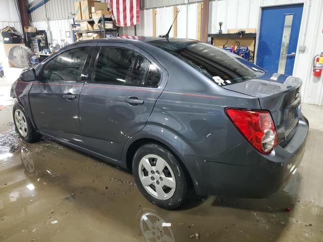 1G1JA5SGXD4141688 - 2013 CHEVROLET SONIC LS GRAY photo 2