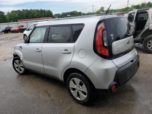 KNDJN2A28F7793310 - 2015 KIA SOUL SILVER photo 2