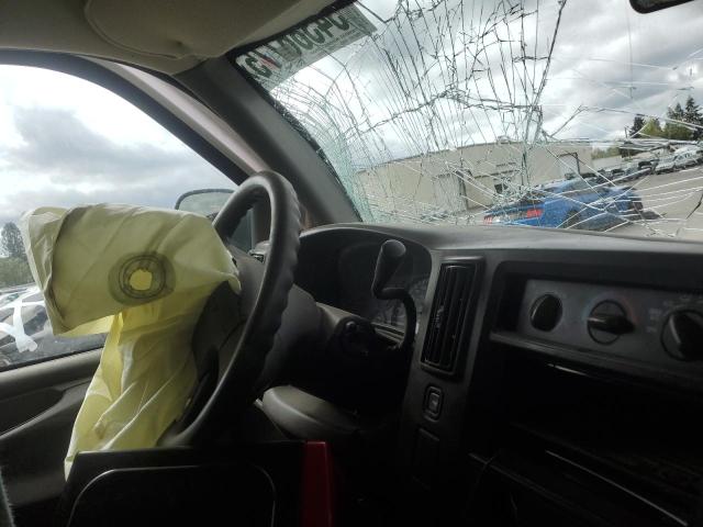 1GCFG15X461143148 - 2006 CHEVROLET EXPRESS G1 WHITE photo 9