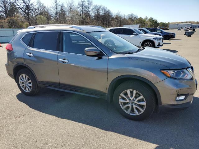 JN8AT2MV7HW013063 - 2017 NISSAN ROGUE S GRAY photo 4