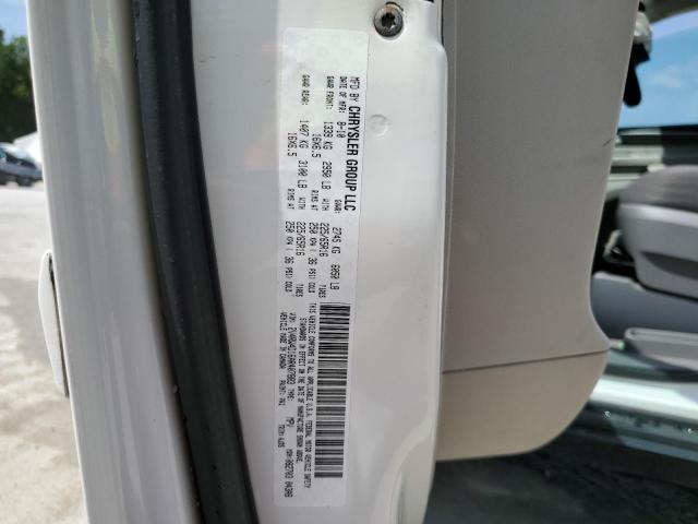 2V4RW4D16AR407883 - 2010 VOLKSWAGEN ROUTAN S WHITE photo 14