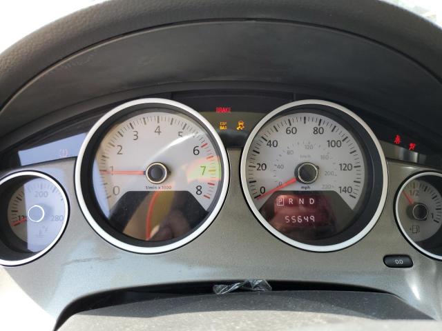 2V4RW4D16AR407883 - 2010 VOLKSWAGEN ROUTAN S WHITE photo 9