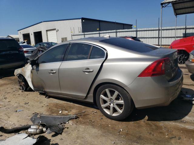 YV126MFK6G2394264 - 2016 VOLVO S60 PREMIER GOLD photo 2