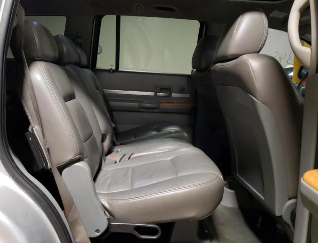 1A8HW58268F103820 - 2008 CHRYSLER ASPEN LIMITED SILVER photo 11