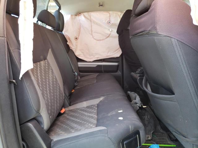 5TFUY5F16JX763527 - 2018 TOYOTA TUNDRA DOUBLE CAB SR/SR5 GRAY photo 10