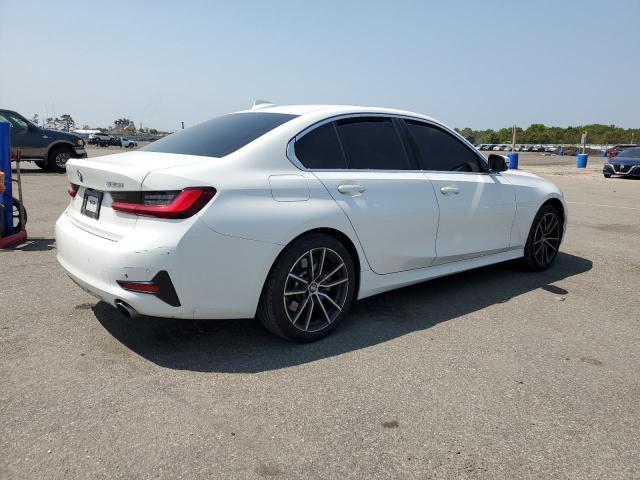 3MW5R7J00N8C54823 - 2022 BMW 330XI WHITE photo 3