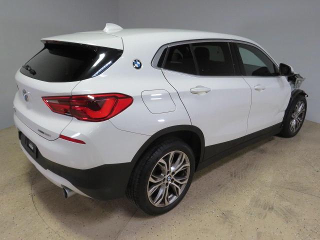 WBXYJ3C34JEJ89878 - 2018 BMW X2 SDRIVE28I WHITE photo 3