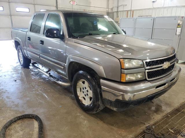 2GCEK13Z471173471 - 2007 CHEVROLET SILVERADO K1500 CLASSIC CREW CAB GRAY photo 4