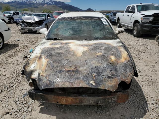 2G4WD532451262345 - 2005 BUICK LACROSSE CXL WHITE photo 5