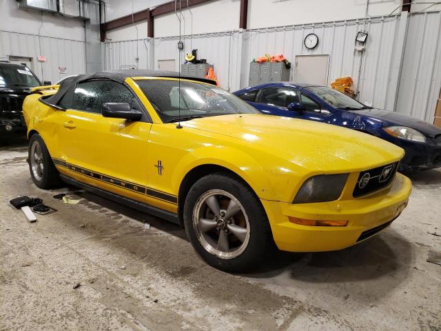 1ZVFT84N765173299 - 2006 FORD MUSTANG YELLOW photo 4