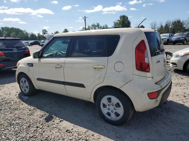 KNDJT2A56C7440298 - 2012 KIA SOUL WHITE photo 2