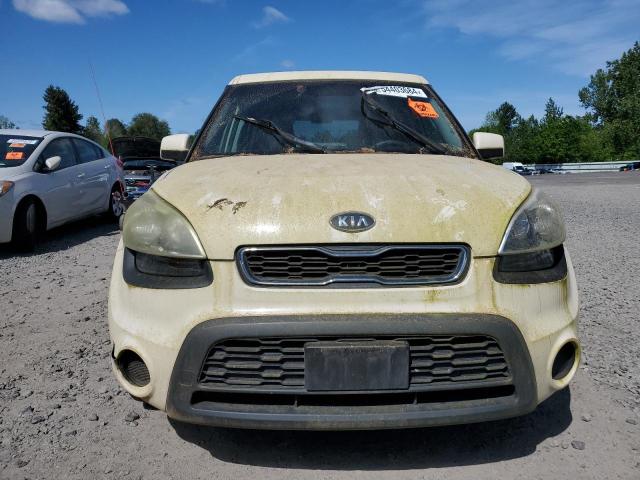 KNDJT2A56C7440298 - 2012 KIA SOUL WHITE photo 5