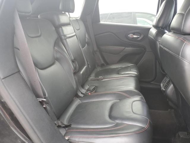 1C4PJMBB8GW203534 - 2016 JEEP CHEROKEE TRAILHAWK BLACK photo 11