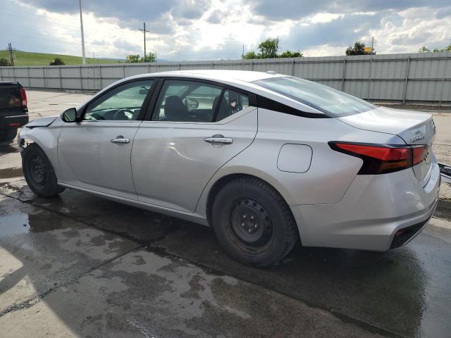 1N4BL4BV5KC156221 - 2019 NISSAN ALTIMA S SILVER photo 2