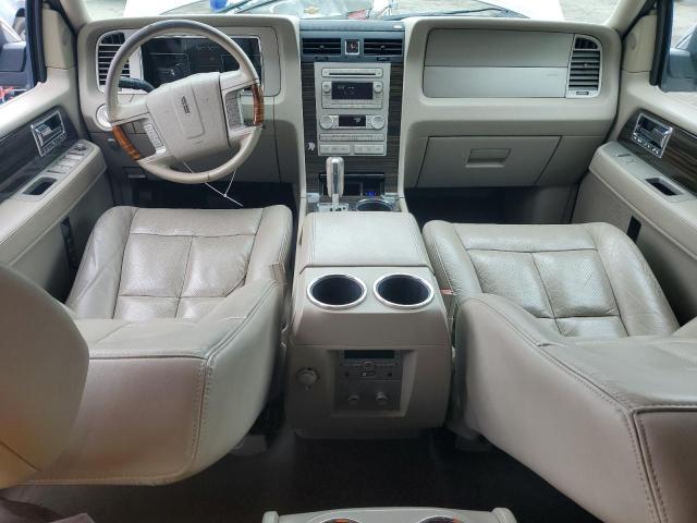 5LMFU27508LJ09444 - 2008 LINCOLN NAVIGATOR SILVER photo 8