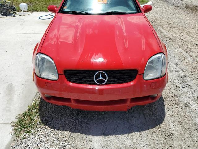 WDBKK47F0YF149472 - 2000 MERCEDES-BENZ SLK 230 KOMPRESSOR RED photo 11