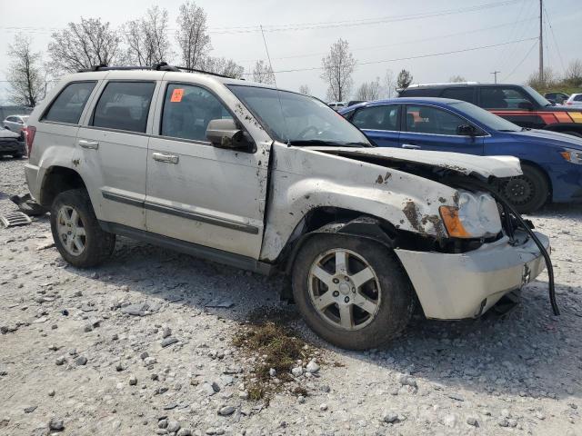 1J8GR48K58C109011 - 2008 JEEP GRAND CHER LAREDO SILVER photo 4