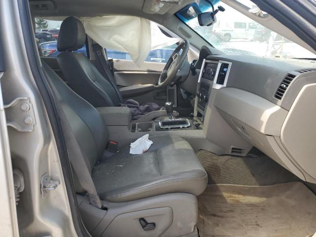 1J8GR48K58C109011 - 2008 JEEP GRAND CHER LAREDO SILVER photo 7