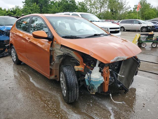 KMHCT5AE6HU321293 - 2017 HYUNDAI ACCENT SE ORANGE photo 4