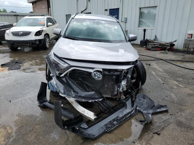 2T3W1RFV5NW187625 - 2022 TOYOTA RAV4 XLE SILVER photo 5