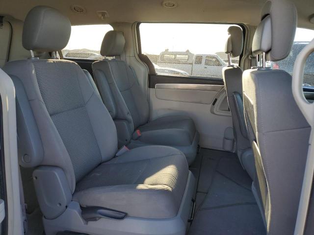2V4RW4DG2BR789450 - 2011 VOLKSWAGEN ROUTAN S WHITE photo 10