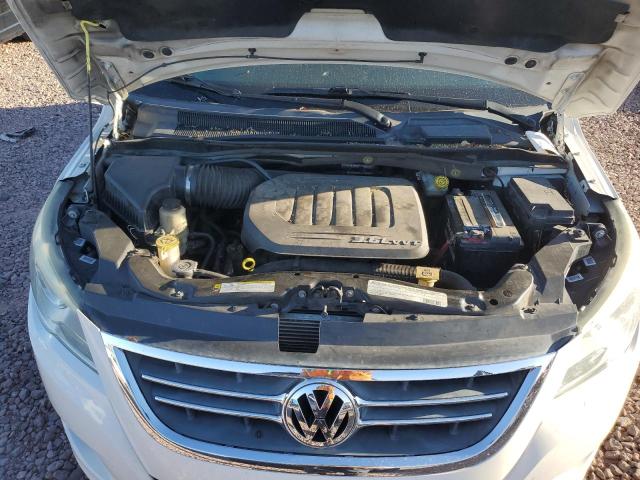 2V4RW4DG2BR789450 - 2011 VOLKSWAGEN ROUTAN S WHITE photo 11