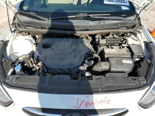 KMHCT4AEXHU369812 - 2017 HYUNDAI ACCENT SE WHITE photo 11