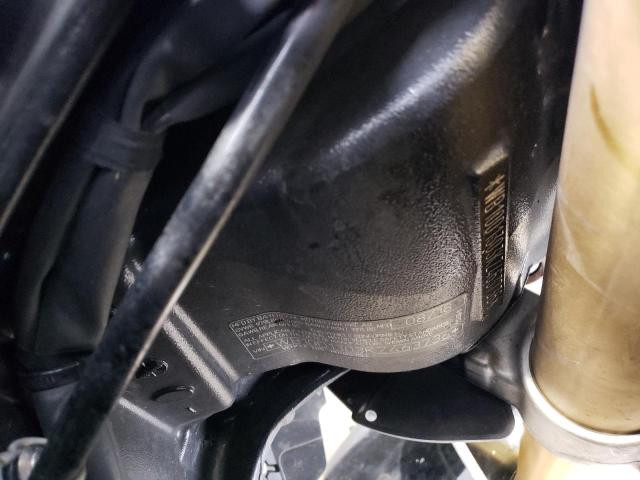 WB10D1303KZ463736 - 2019 BMW S 1000 XR შავი ფოტო 9