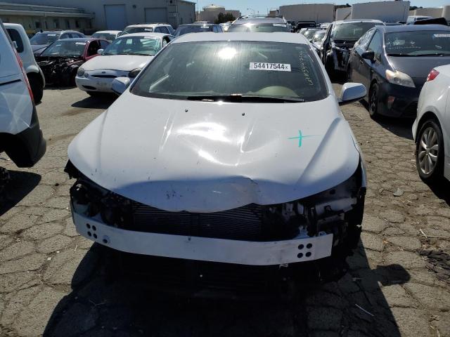 1G1RD6S57JU128374 - 2018 CHEVROLET VOLT PREMIER WHITE photo 5