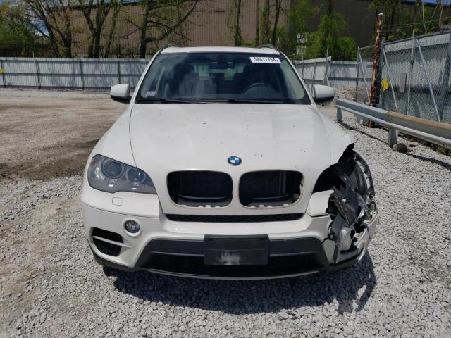 5UXZV4C53D0G57082 - 2013 BMW X5 XDRIVE35I WHITE photo 5