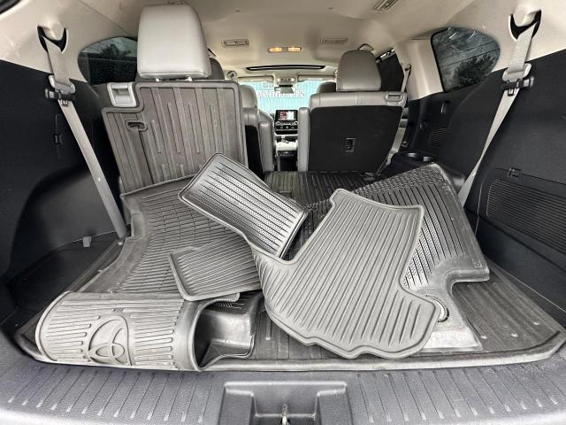 5TDHZRBH2NS163799 - 2022 TOYOTA HIGHLANDER XLE SILVER photo 13