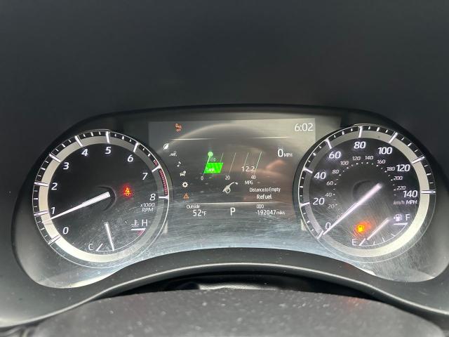 5TDHZRBH2NS163799 - 2022 TOYOTA HIGHLANDER XLE SILVER photo 8