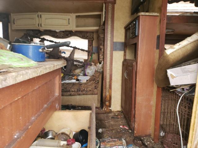 4YDT30125BB452048 - 2011 KEYSTONE OUTBACK WHITE photo 5