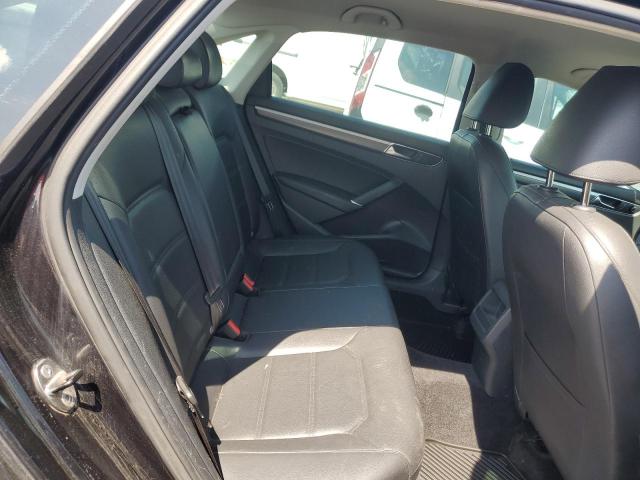 1VWDT7A39HC013380 - 2017 VOLKSWAGEN PASSAT R-LINE Սև լուսանկար 10