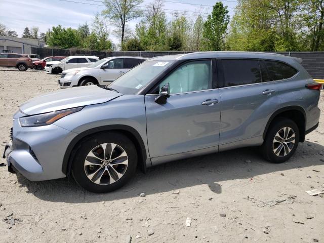 2022 TOYOTA HIGHLANDER XLE, null