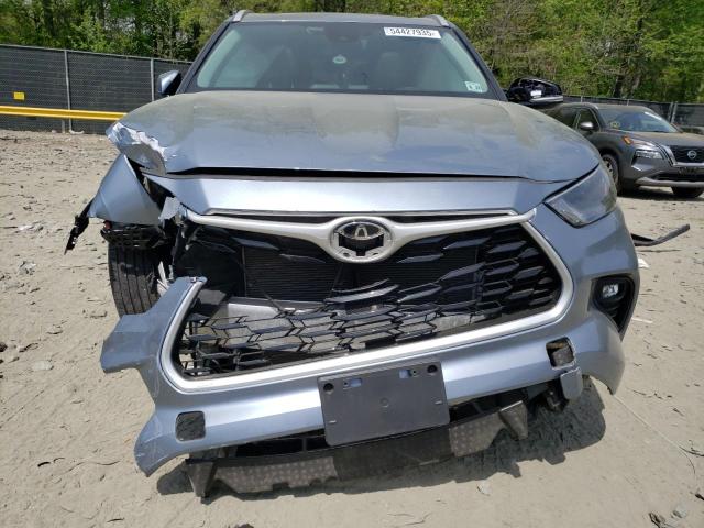 5TDGZRBH5NS245733 - 2022 TOYOTA HIGHLANDER XLE BLUE photo 5