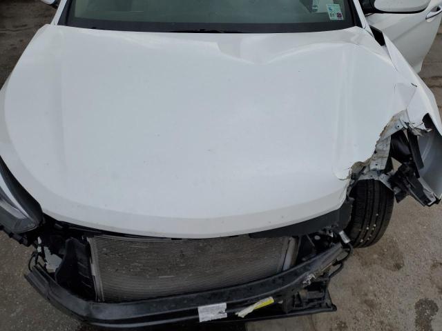 5NMZU3LB6HH013387 - 2017 HYUNDAI SANTA FE S WHITE photo 12