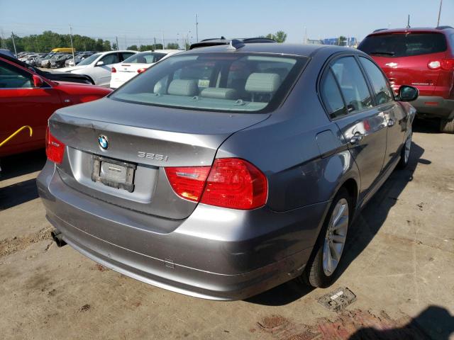 WBAPK7G53BNN78275 - 2011 BMW 328 XI GRAY photo 3