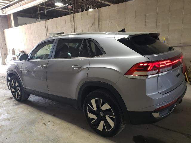 1V2HE2CA4RC225388 - 2024 VOLKSWAGEN ATLAS CROS SE فضي صورة 2