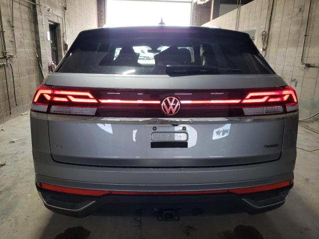 1V2HE2CA4RC225388 - 2024 VOLKSWAGEN ATLAS CROS SE فضي صورة 6