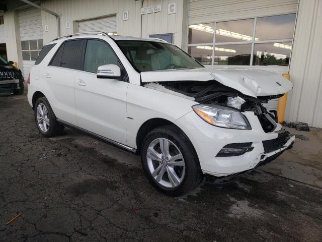 4JGDA5HB9CA004785 - 2012 MERCEDES-BENZ ML 350 4MATIC WHITE photo 4