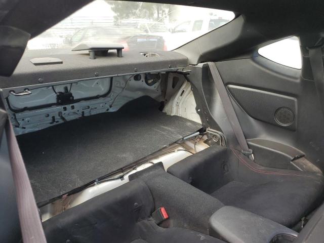 JF1ZNAA14D2711061 - 2013 TOYOTA SCION FR-S WHITE photo 10